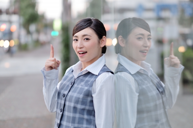 事務服